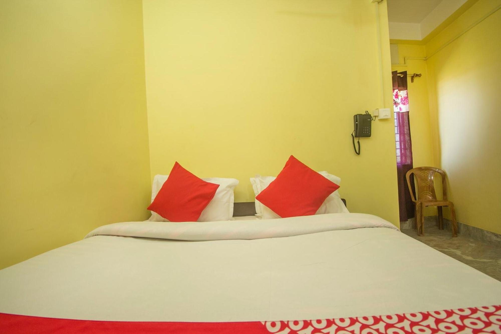 Hotel O Kshounish Residency Māldah Buitenkant foto