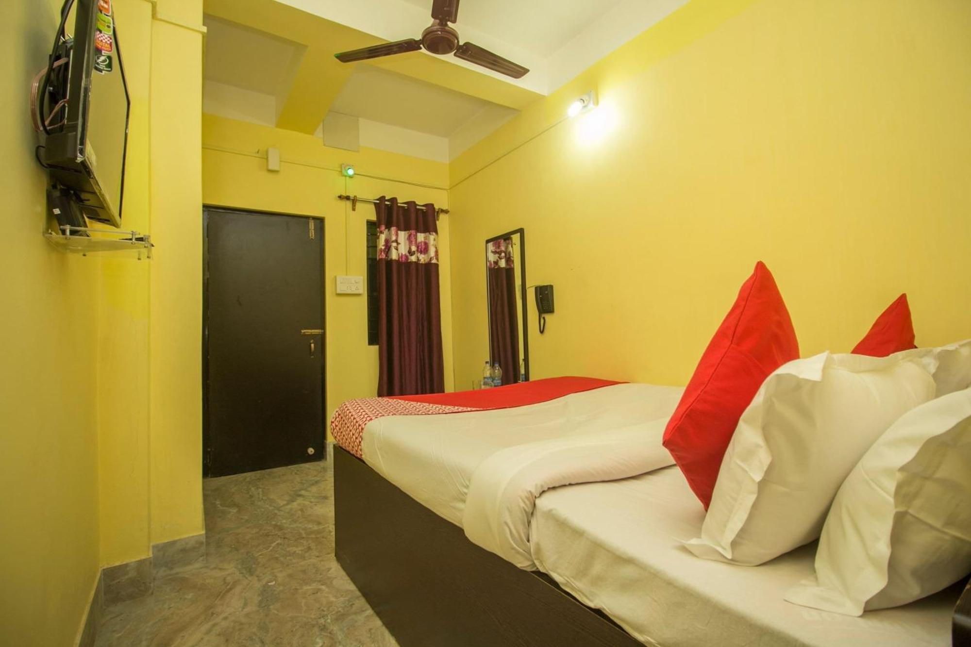 Hotel O Kshounish Residency Māldah Buitenkant foto