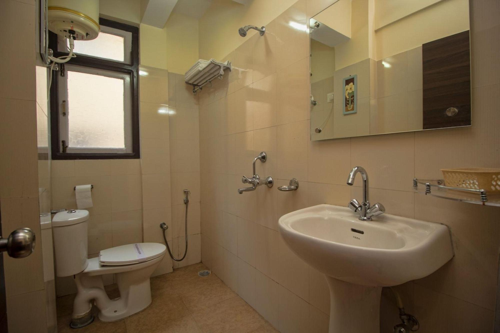 Hotel O Kshounish Residency Māldah Buitenkant foto